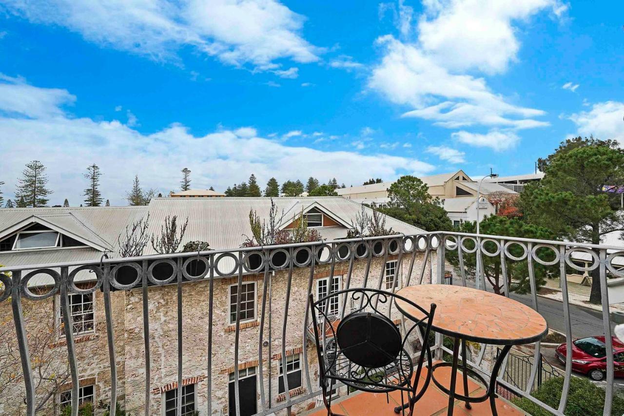 Fremantle Port Mill Bed & Breakfast - Unique Accommodation Dış mekan fotoğraf